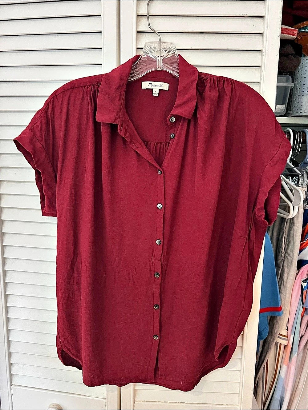 Madewell Button Down Blouse in Red Size Small
